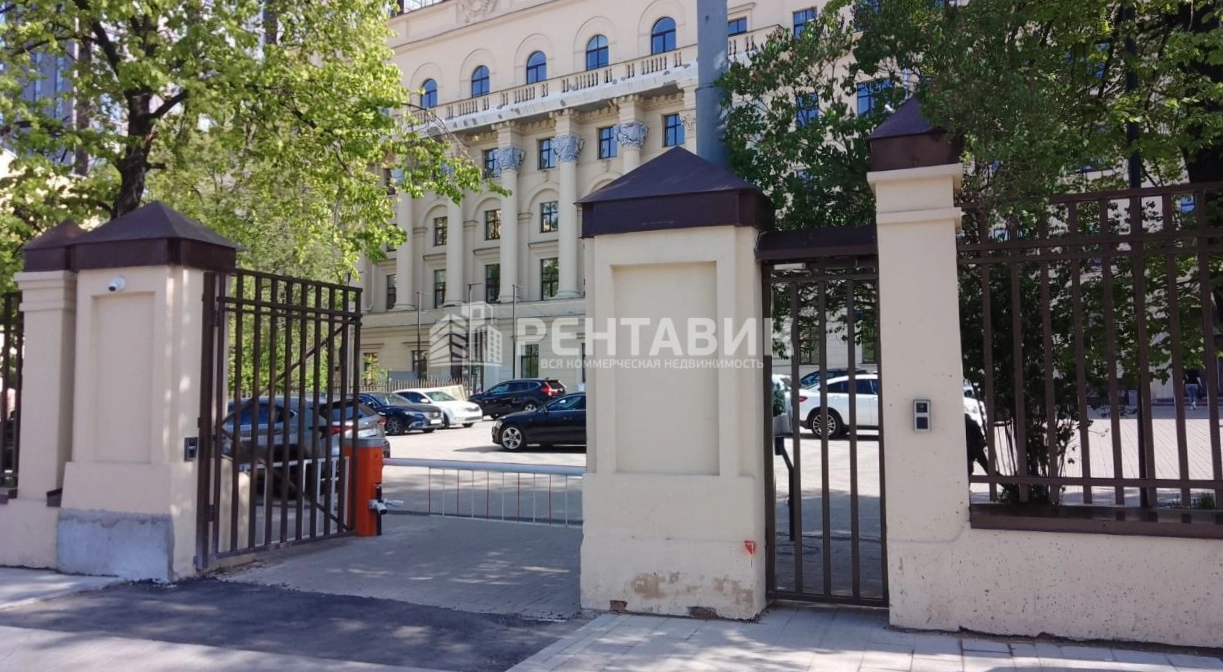 фасад дома, здание по адресу г Москва, ул Новорязанская, д 8А стр 1