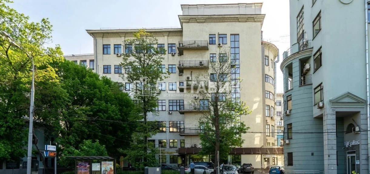 фасад дома, здание по адресу г Москва, Цветной б-р, д 30 стр 1