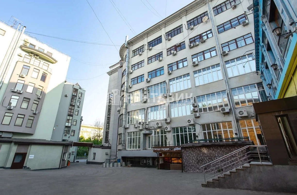 фасад дома, здание по адресу г Москва, Цветной б-р, д 30 стр 1