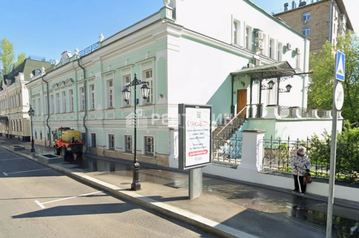 фасад дома, здание по адресу г Москва, ул Бахрушина, д 23 стр 1
