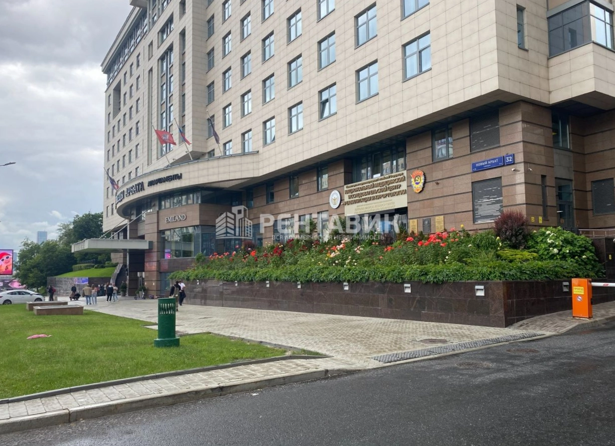 фасад дома, здание по адресу г Москва, ул Новый Арбат, д 32