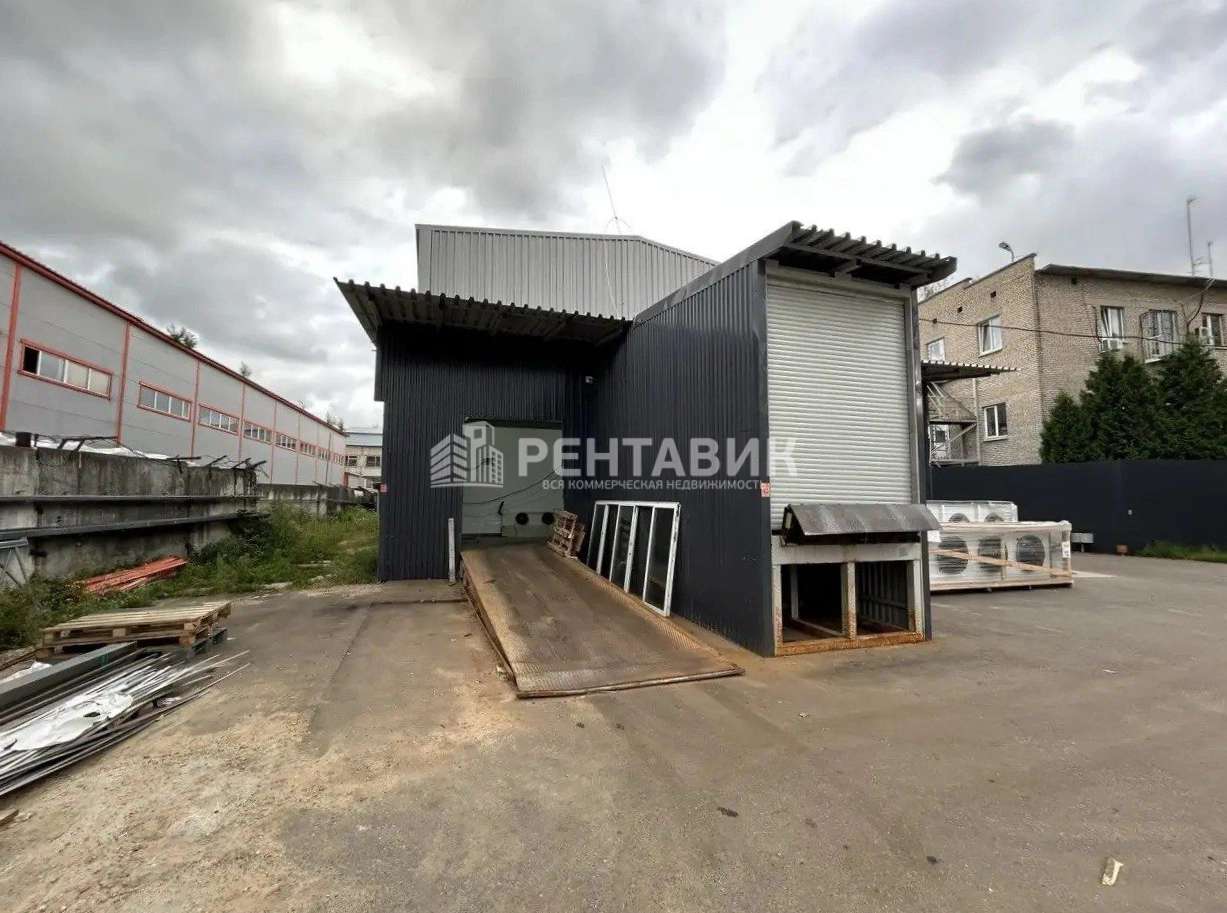 фасад дома, здание по адресу Московская обл, г Раменское, пгт Родники, ул Трудовая, д 10