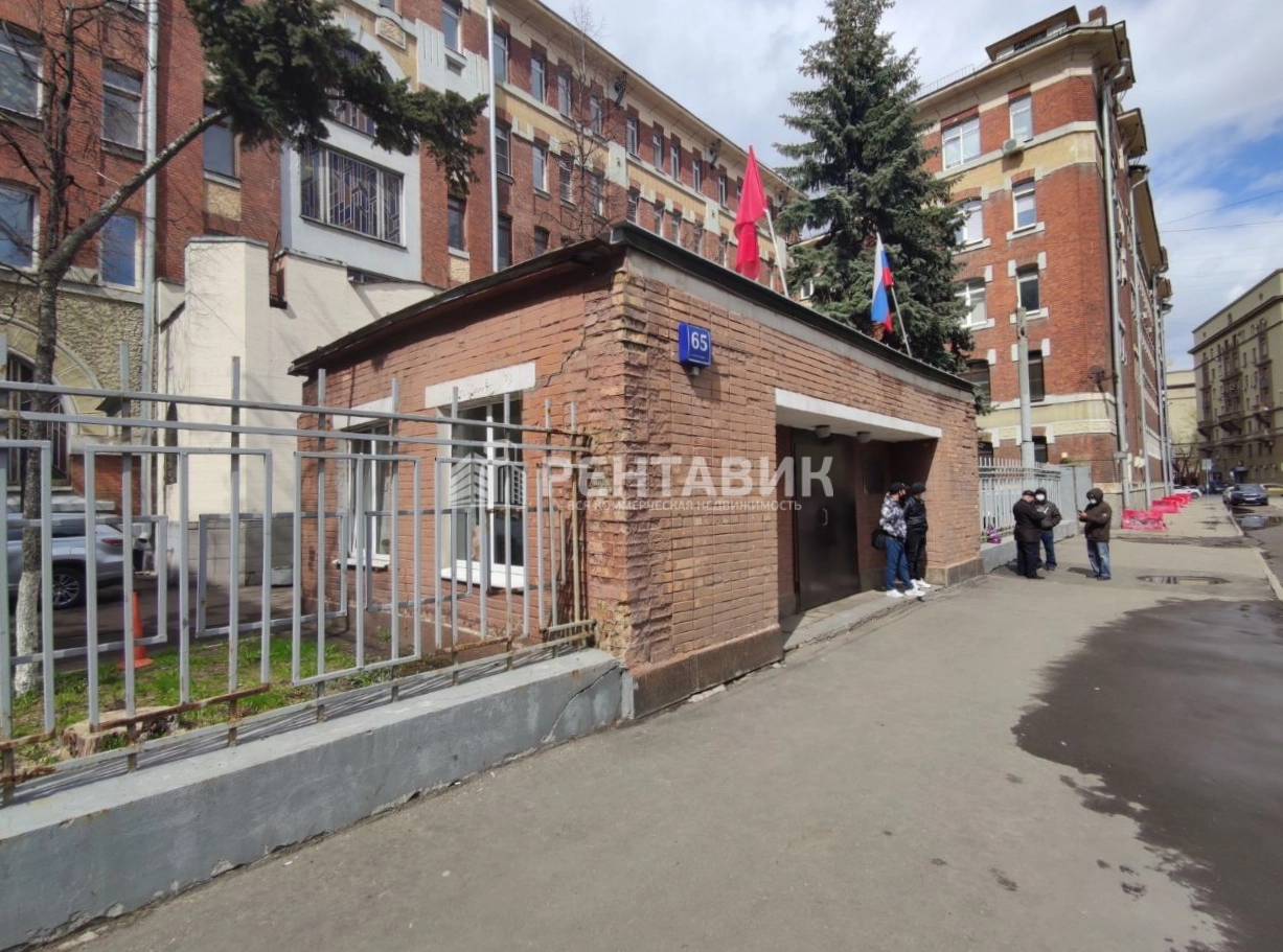 фасад дома, здание по адресу г Москва, ул Гиляровского, д 65 стр 1
