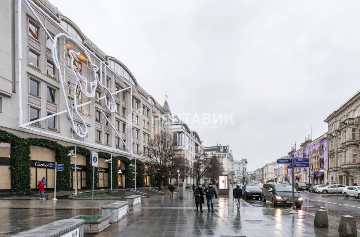 фасад дома, здание по адресу г Москва, ул Петровка, д 5